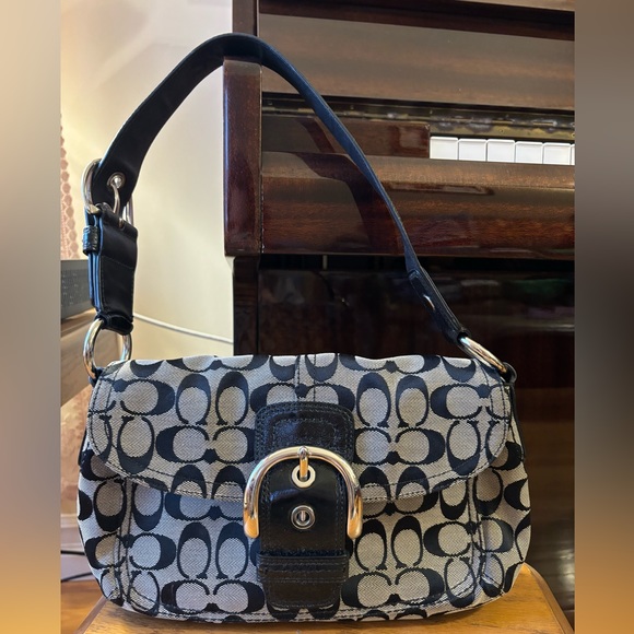 Vintage Coach Handbag - Picture 6 of 10